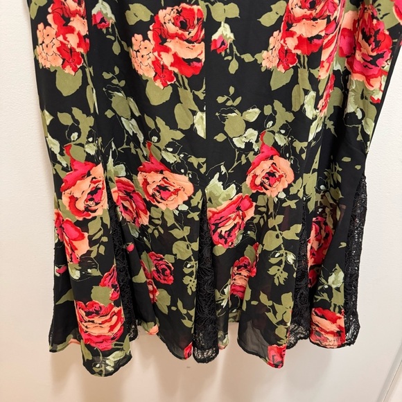 Lane Bryant Floral Maxi Skirt Size 22 - Picture 5 of 6